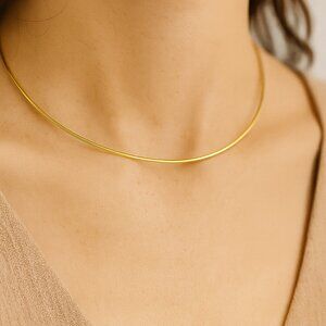 14K Gold Wire Collar Choker Necklace